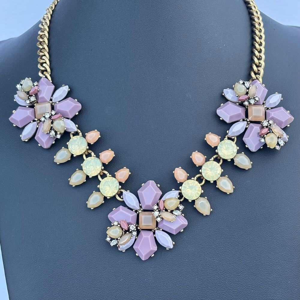 J. CREW Statement!  Lilac, Pale Green, Rhinestone Floral Collar Necklace